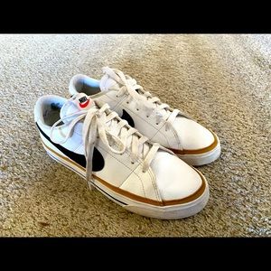 Nike court legacy sneakers. EU 41. Used ok condition
